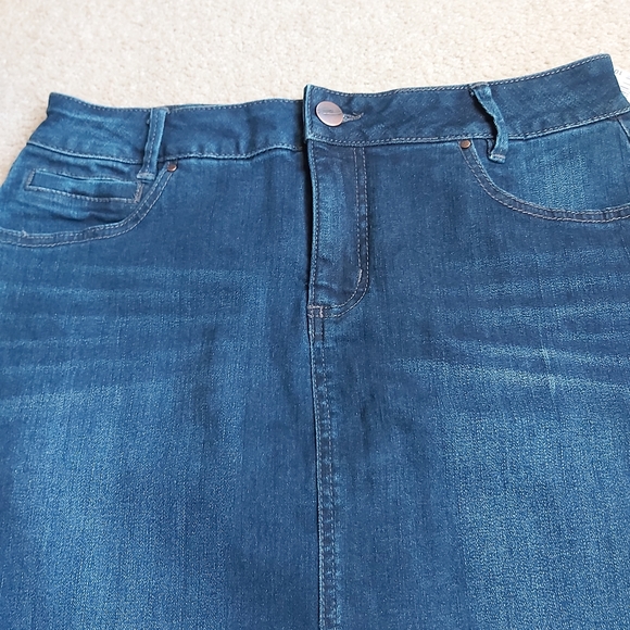 Ricki's Denim Short Skirt - Picture 2 of 3